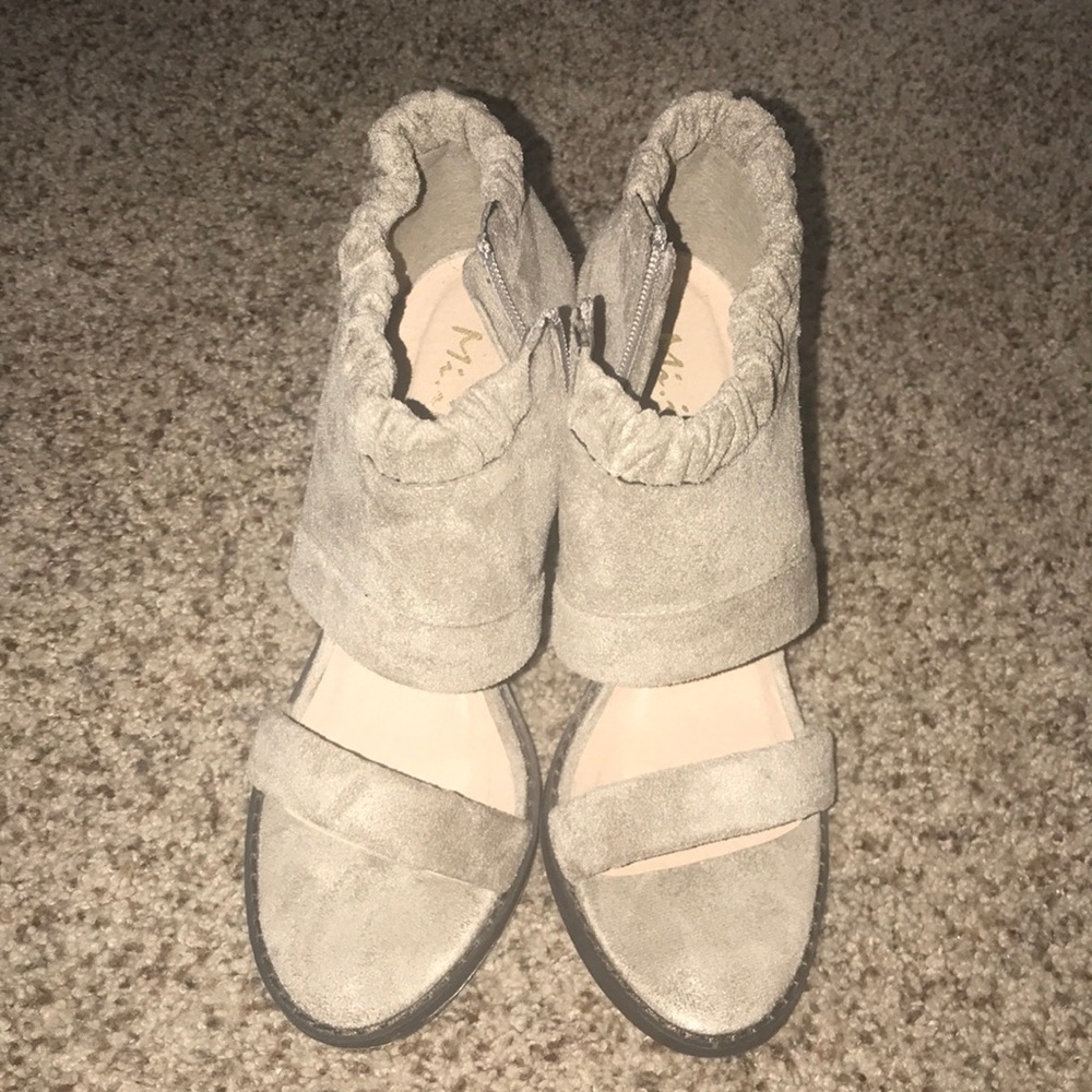 Mi.iM heels size 8 nwot